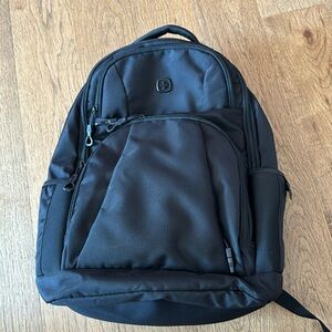 Swiss gear black backpack 18.5 laptop